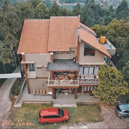 Villa Naumi